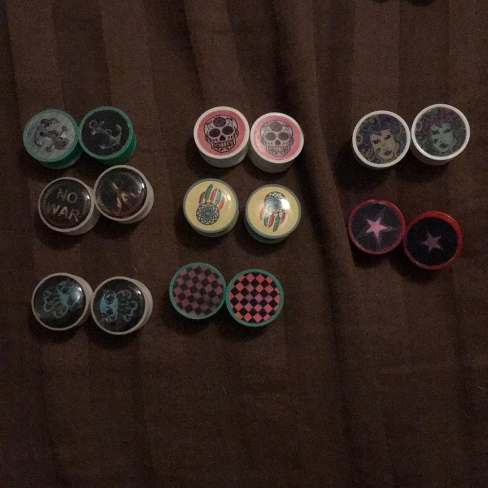 Bundle of plugs